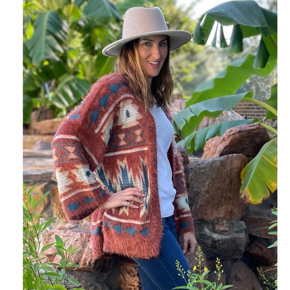 Tribal Bohemian Relaxed Cozy Cardigan - Picture 2 of 8
